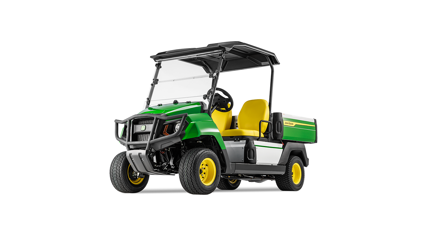 Predný pohľad z trojštvrtinového uhla na benzínové úžitkové vozidlo John Deere Gator GS s odolným nárazníkom a priestranným nákladným priestorom.