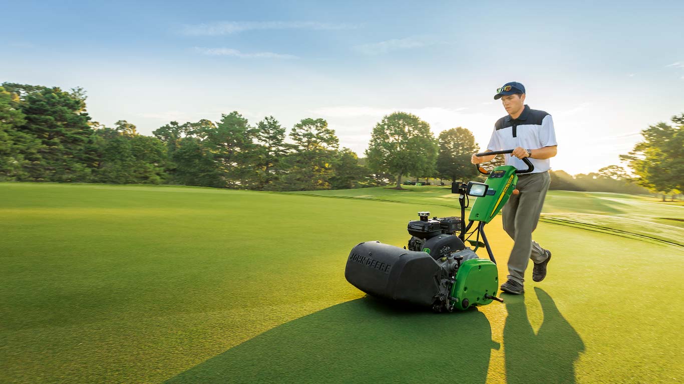 220 E-Cut Hybrid, pole, golfové ihrisko, ručne vedené a pojazdné kosačky na greeny, golf a šport