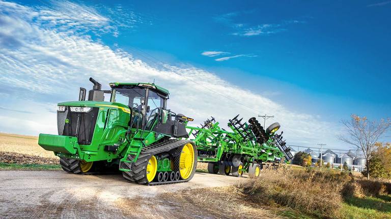 Traktor radu 9 l John Deere